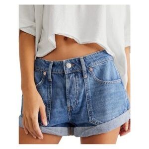 WE THE FREE Beginner's Luck Slouch Shorts Button Fly Cuffed Hem Shorts size 26